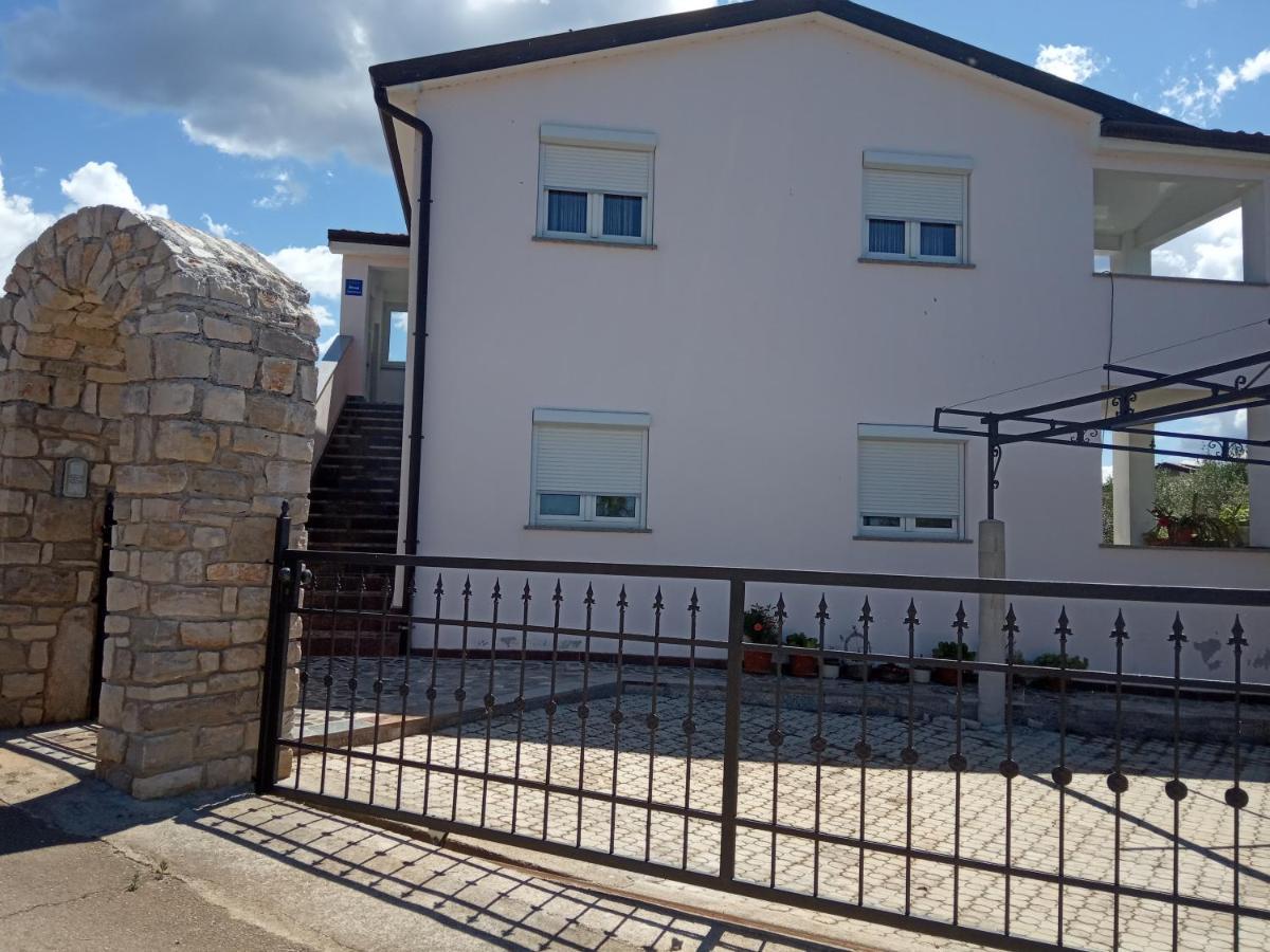 Apartment Alina Умаг Екстер'єр фото
